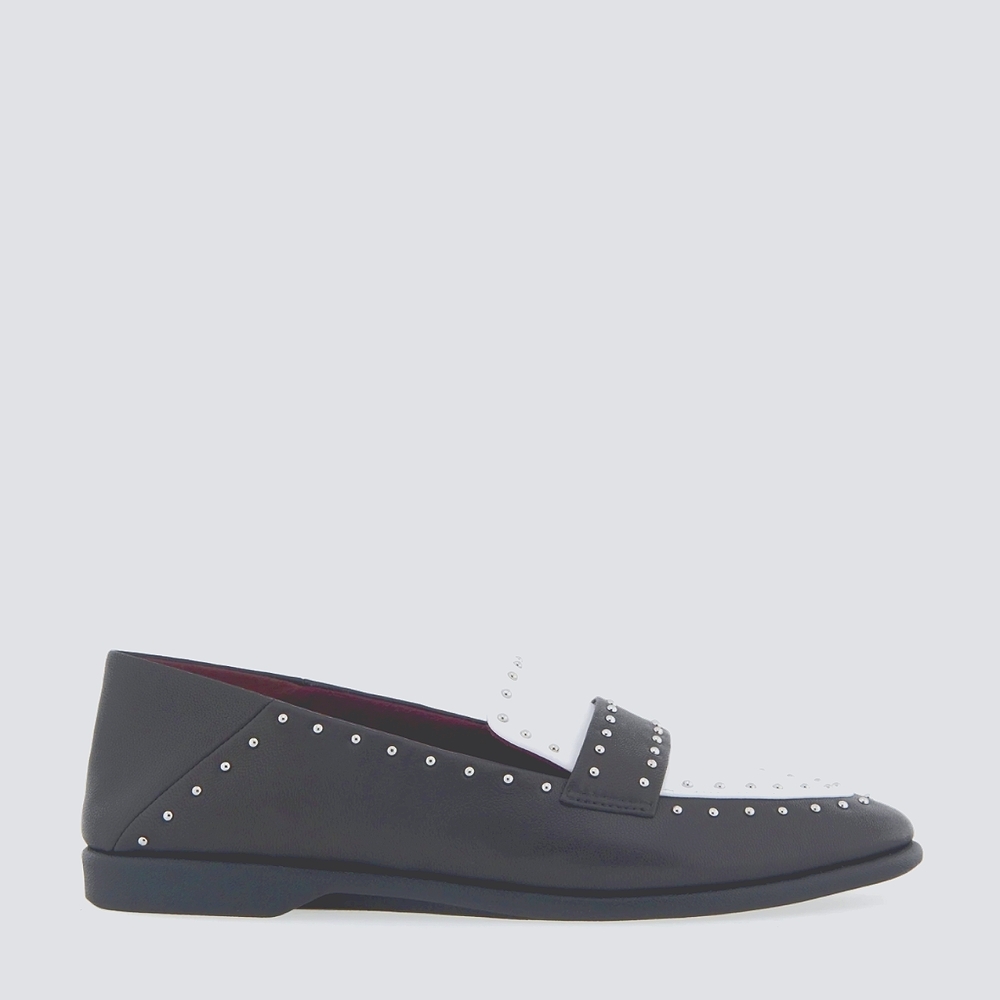 Women's convertible loafer (beatrix) brand new never worn